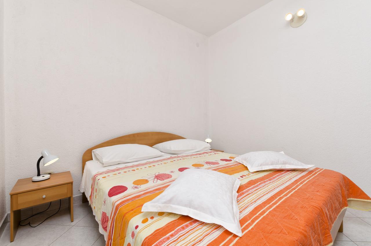 Apartments Mime Pirovac Extérieur photo